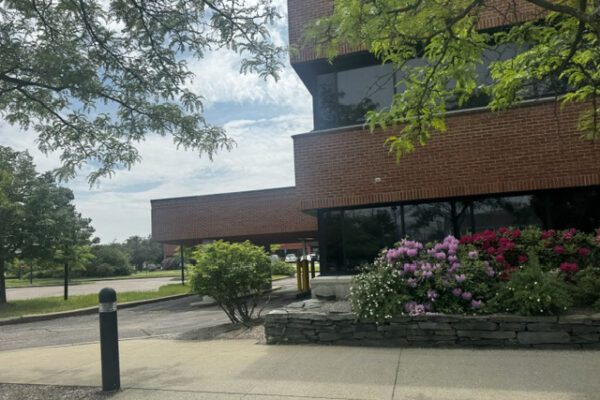 300 interestate corp ctr floor 2-7