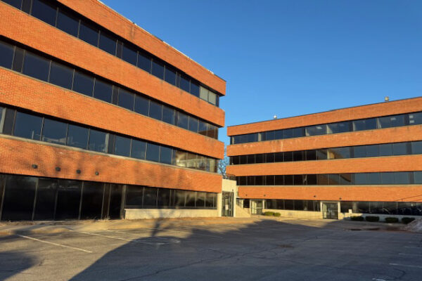 300 interestate corp ctr floor 3-3