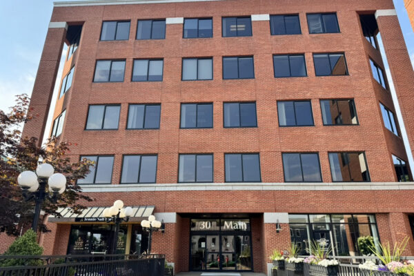 30 Main St Suite 450 - 1