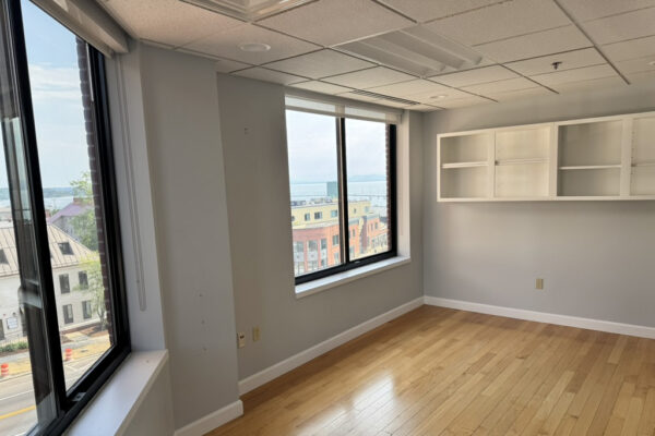 30 Main St Suite 450 - 2