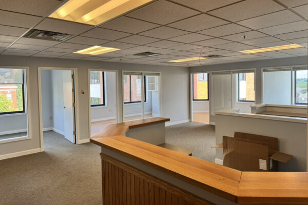 30 Main St Suite 450 - 6
